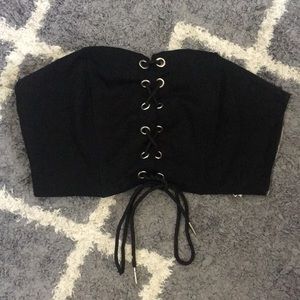 Essue Black tube top